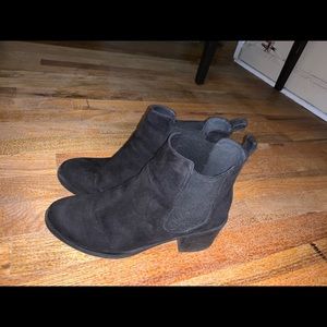 Black Block Booties